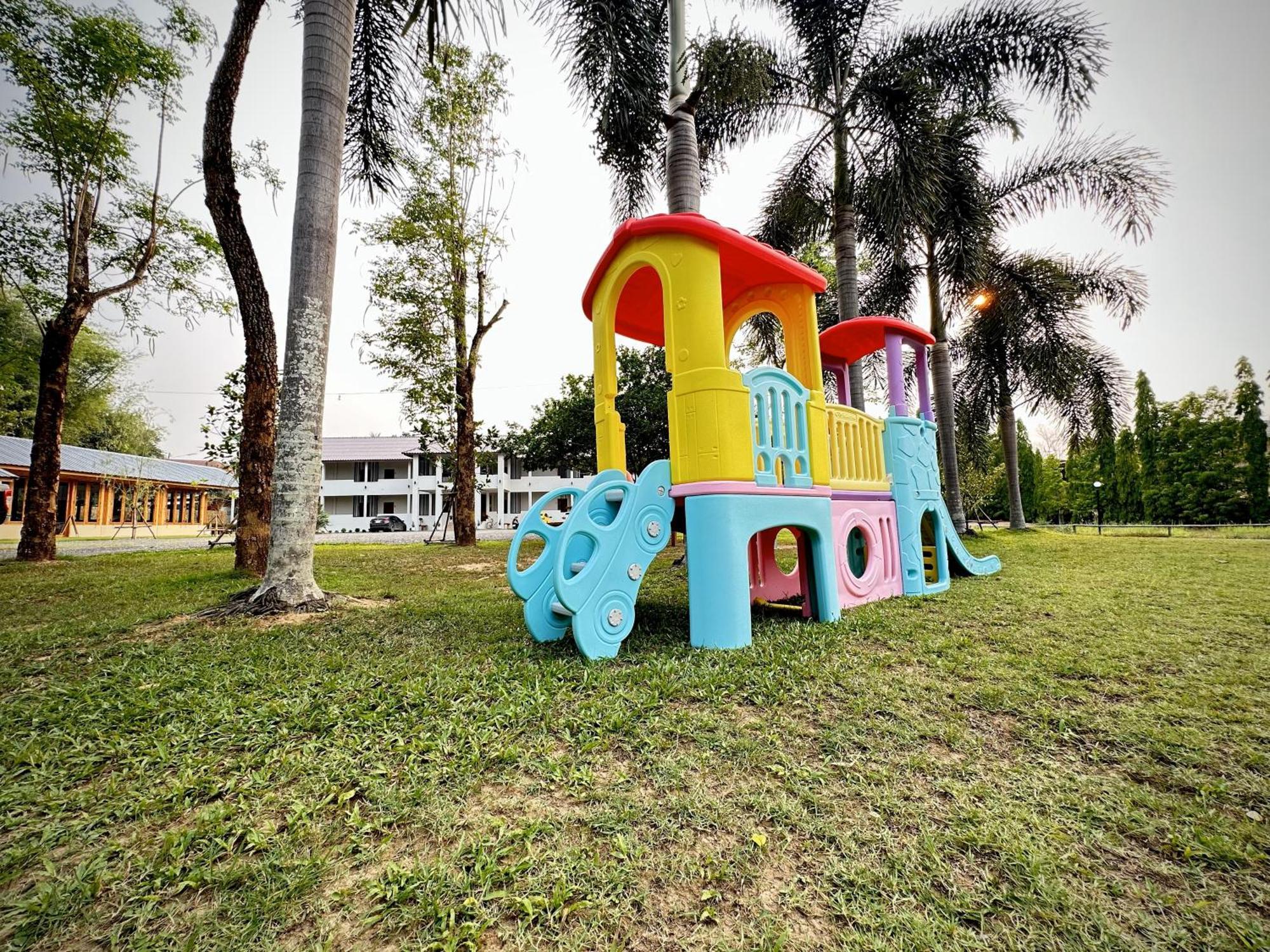 น่าน ม่วนใจ Nan Muanjai Hotel Pua Luaran gambar